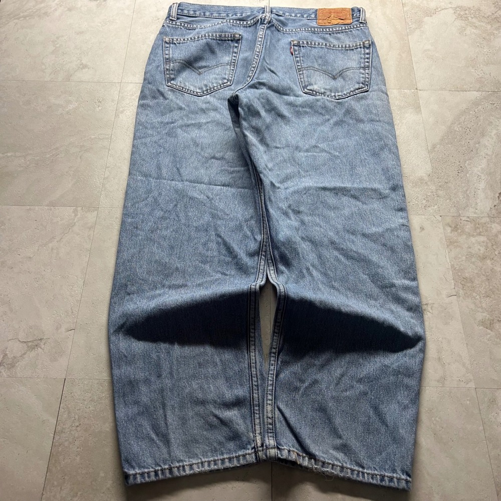 Levi's 550 Relaxed Fit Tapered Leg Light Wash Jeans Mens 36x28 Denim 1134